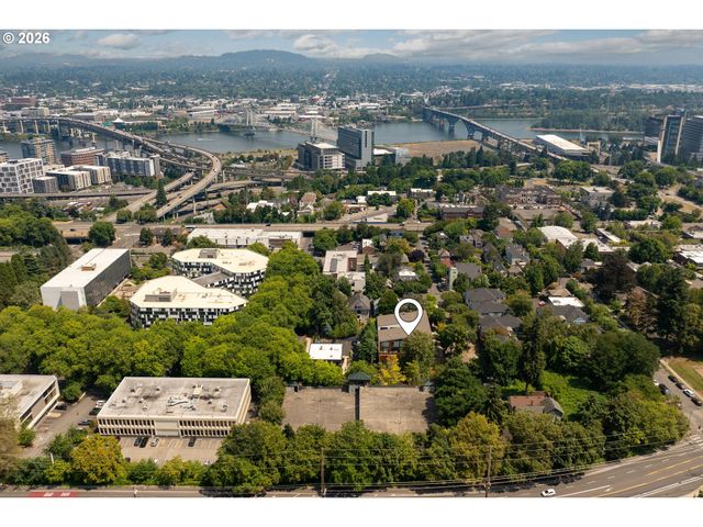 245 Sw MEADE St G2, Portland, OR 97201
