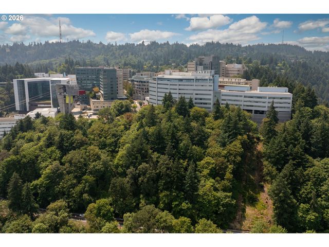 245 Sw MEADE St G2, Portland, OR 97201
