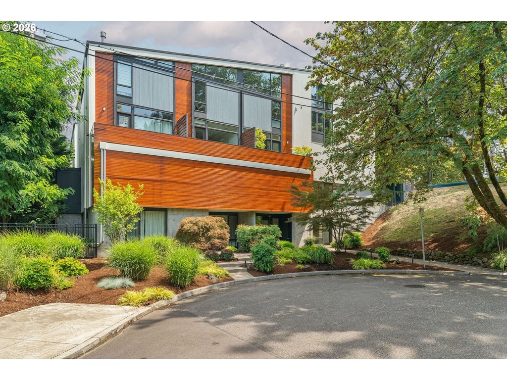 245 Sw MEADE St G2, Portland, OR 97201