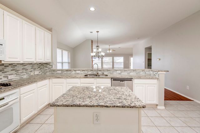 2424 Cimmaron Drive, Plano, TX 75025