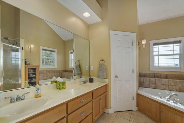 4943 S Tanager Avenue, Battlefield, MO 65619