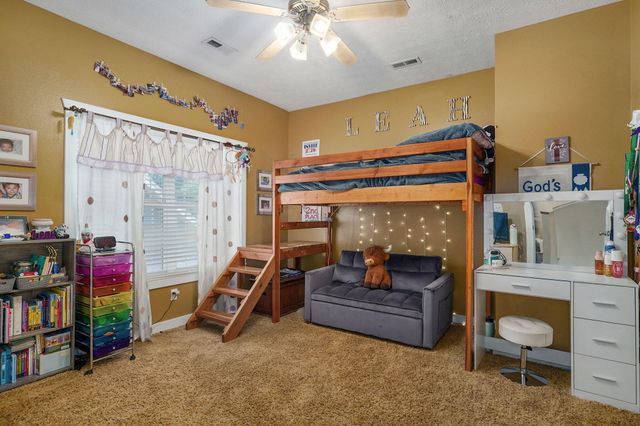 4943 S Tanager Avenue, Battlefield, MO 65619