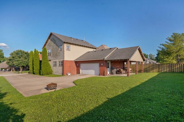 4943 S Tanager Avenue, Battlefield, MO 65619