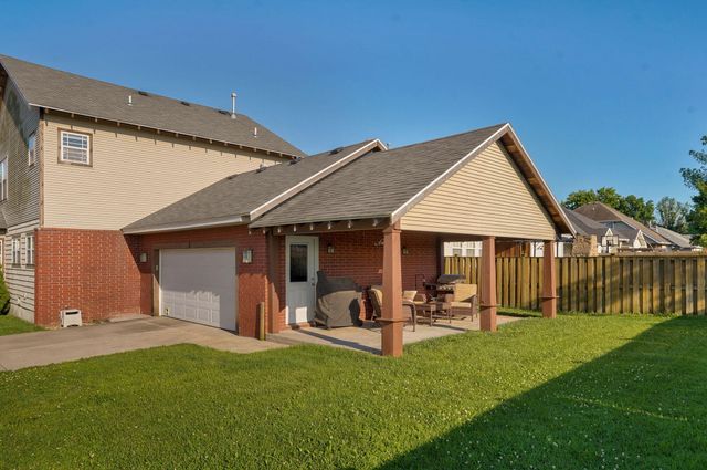 4943 S Tanager Avenue, Battlefield, MO 65619