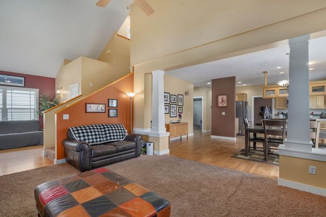 4943 S Tanager Avenue, Battlefield, MO 65619