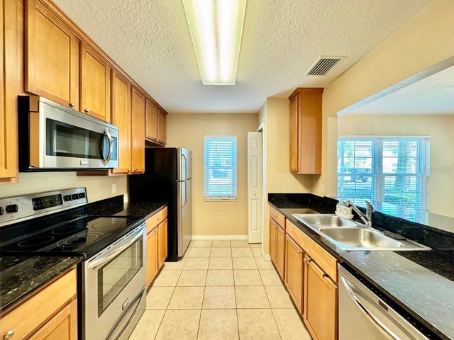 160 COQUINA BAY DRIVE, St Petersburg, FL 33705