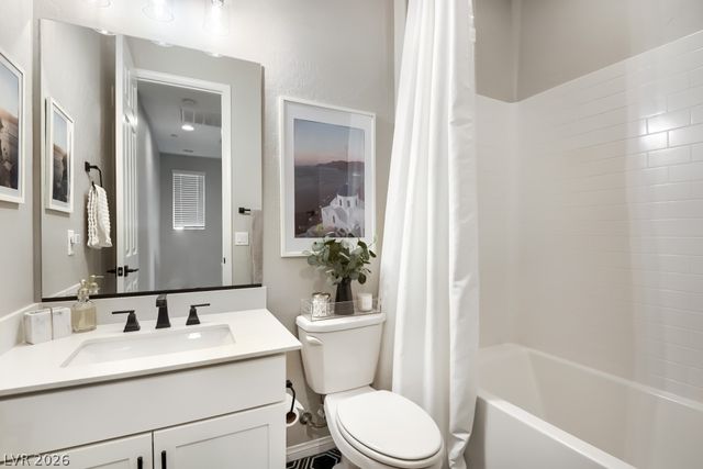 11689 Emerald Lake Avenue, Las Vegas, NV 89138