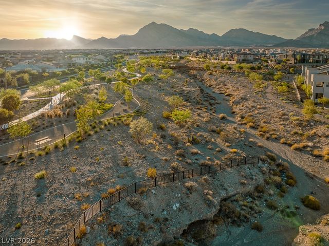 11689 Emerald Lake Avenue, Las Vegas, NV 89138