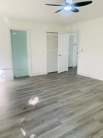 9454 NW 8th Cir, Plantation, FL 33324