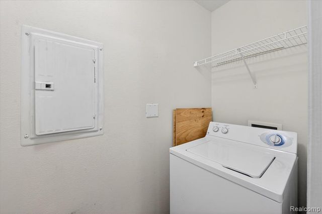 12204 Pinehurst Lane 32, Grand Blanc, MI 48439