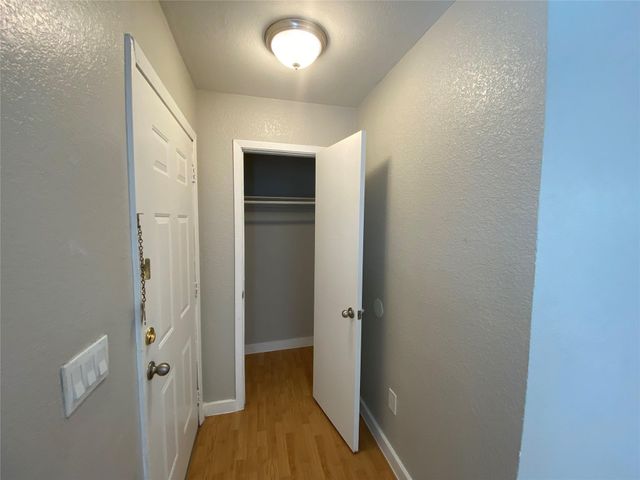 701 W Sycamore Street 102, Denton, TX 76201