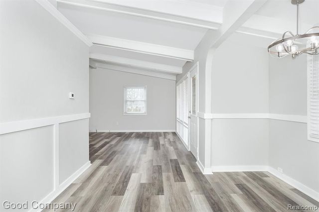 1395 Omega Road, Walled Lake, MI 48390