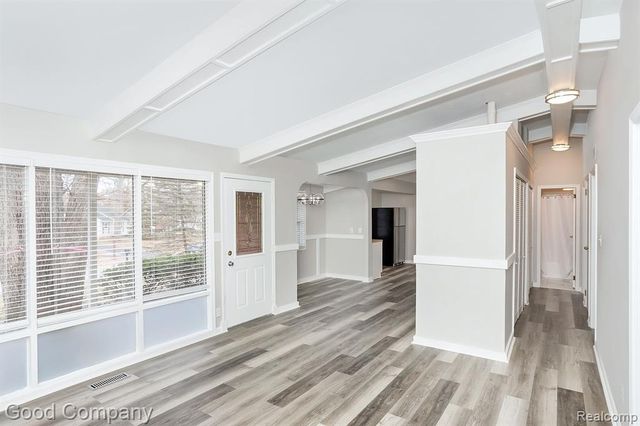 1395 Omega Road, Walled Lake, MI 48390
