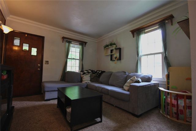 695 Milltown Rd, Plum Boro, PA 15068