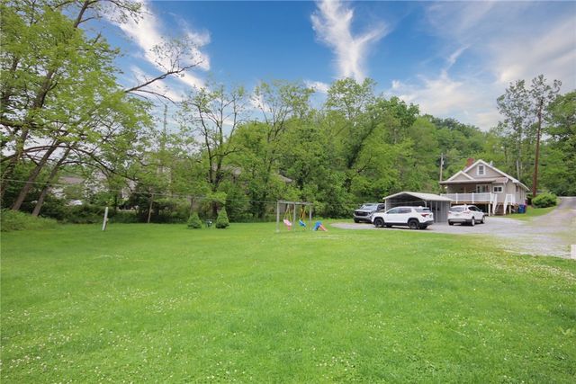 695 Milltown Rd, Plum Boro, PA 15068