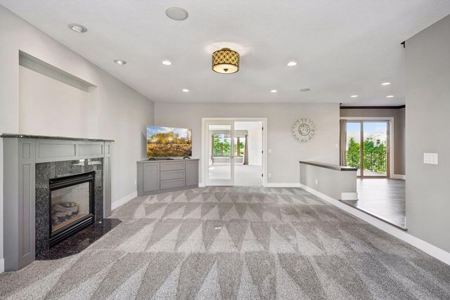 10205 Heather Lane, Rogers, MN 55374