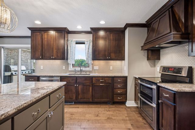 10205 Heather Lane, Rogers, MN 55374