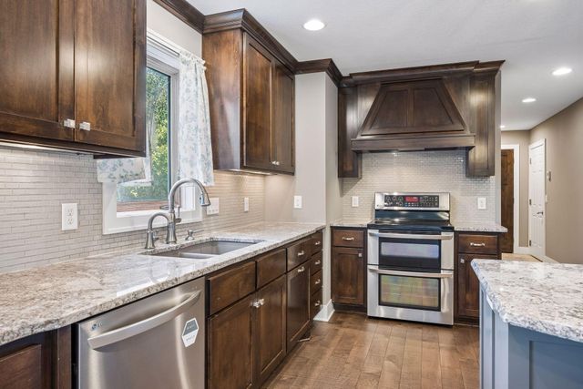10205 Heather Lane, Rogers, MN 55374