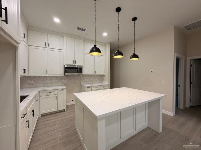 2326 Thornton Avenue, Mission, TX 78574