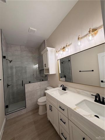 2326 Thornton Avenue, Mission, TX 78574