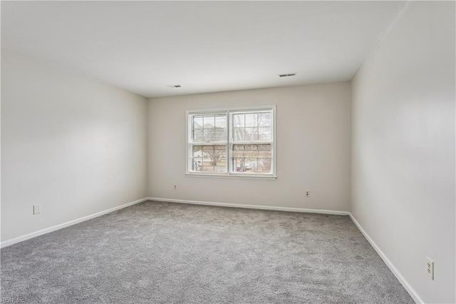 118 Groome RD, Newport News, VA 23601