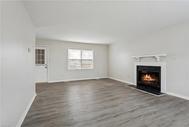 118 Groome RD, Newport News, VA 23601