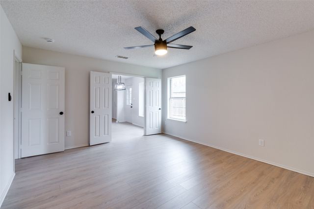 5005 Button Willow Drive, Fort Worth, TX 76123