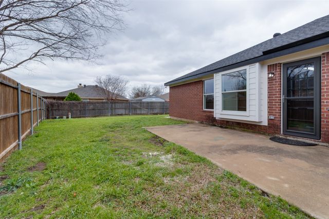 5005 Button Willow Drive, Fort Worth, TX 76123