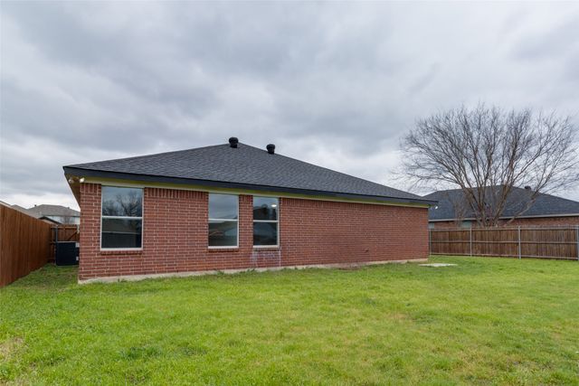 5005 Button Willow Drive, Fort Worth, TX 76123