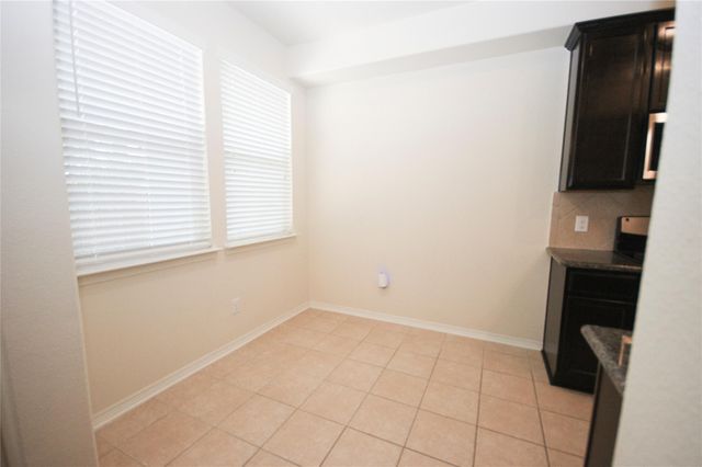 2812 Sand Dune Drive, Seabrook, TX 77586