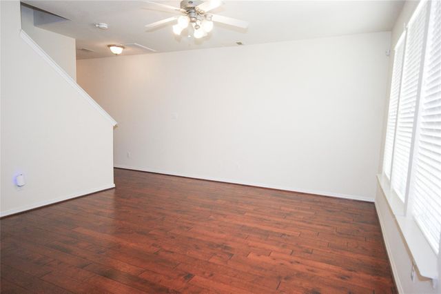 2812 Sand Dune Drive, Seabrook, TX 77586