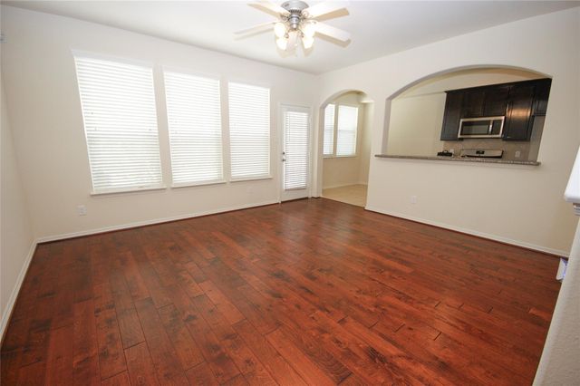 2812 Sand Dune Drive, Seabrook, TX 77586