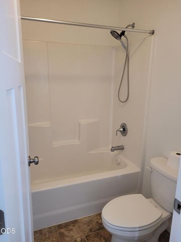 2470 Herrington Way, Medford, OR 97504