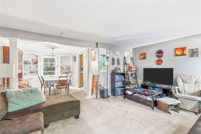 1018 Smokerise Drive, Medina, OH 44256