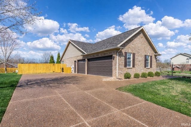 3223 Keystone Hills Drive, Evansville, IN 47711