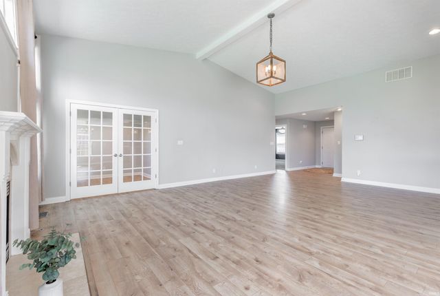 3223 Keystone Hills Drive, Evansville, IN 47711