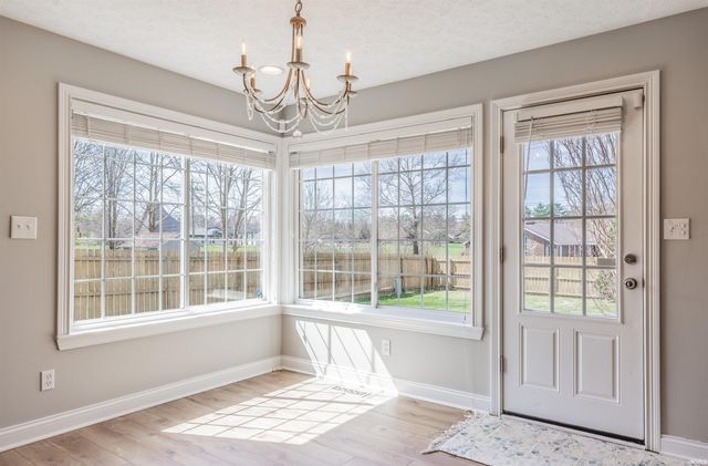 3223 Keystone Hills Drive, Evansville, IN 47711