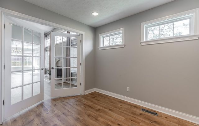 3223 Keystone Hills Drive, Evansville, IN 47711