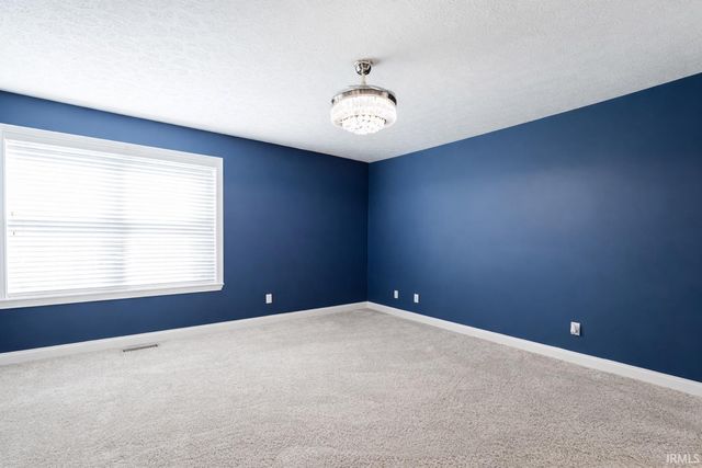 3223 Keystone Hills Drive, Evansville, IN 47711