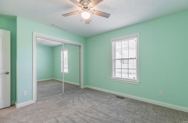 3223 Keystone Hills Drive, Evansville, IN 47711