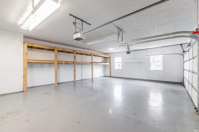 3223 Keystone Hills Drive, Evansville, IN 47711