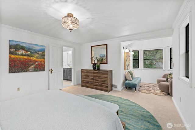 19524 230TH Avenue NE, Woodinville, WA 98077