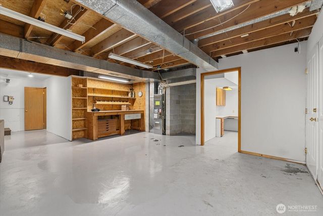 19524 230TH Avenue NE, Woodinville, WA 98077