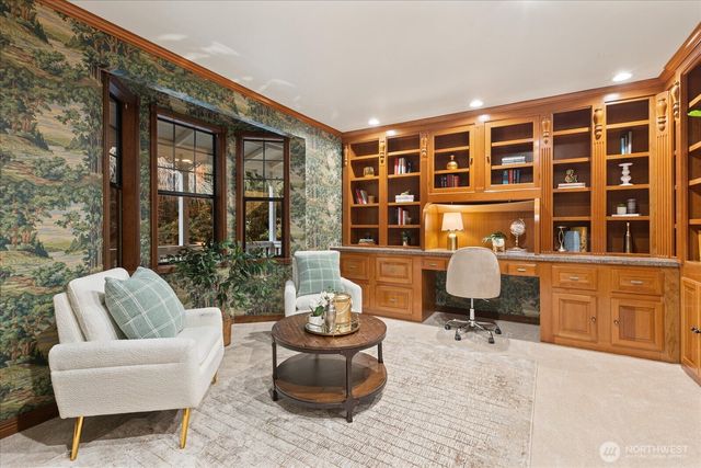 19524 230TH Avenue NE, Woodinville, WA 98077