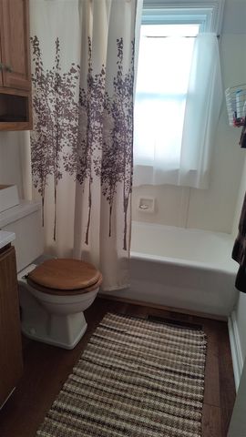 117 Messner Dr, Benton Harbor, MI 49022