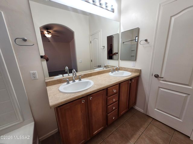4123 E Coolbrooke Drive, Tucson, AZ 85756
