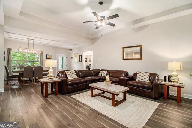 30 Deer Creek Court, Moreland, GA 30259