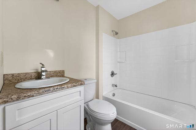 570 Zion Street, Hartford, CT 06106