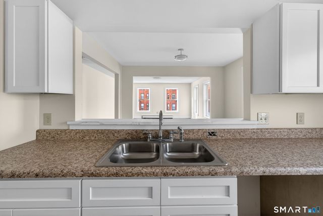 570 Zion Street, Hartford, CT 06106