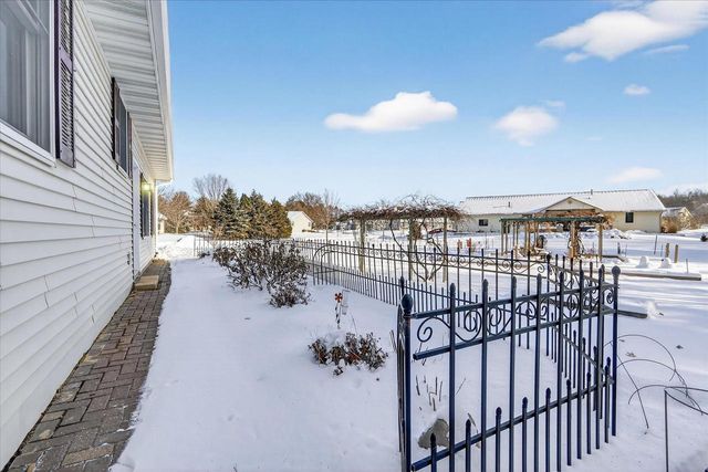 60 Spruce Street, Edgerton, WI 53534